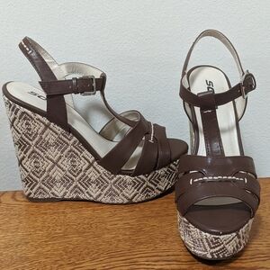 Soda Women's Happy S Brown Wedge Sandals Size 8